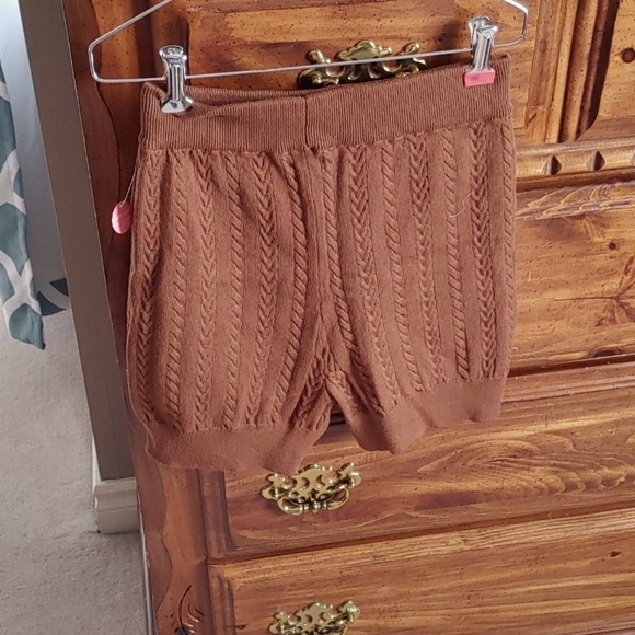 💚NWT Ardene Brown Cable Knit Biker Shorts - Picture 3 of 5
